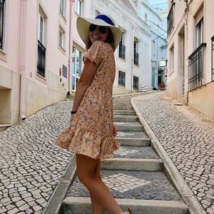 Meet your Posher, Holly